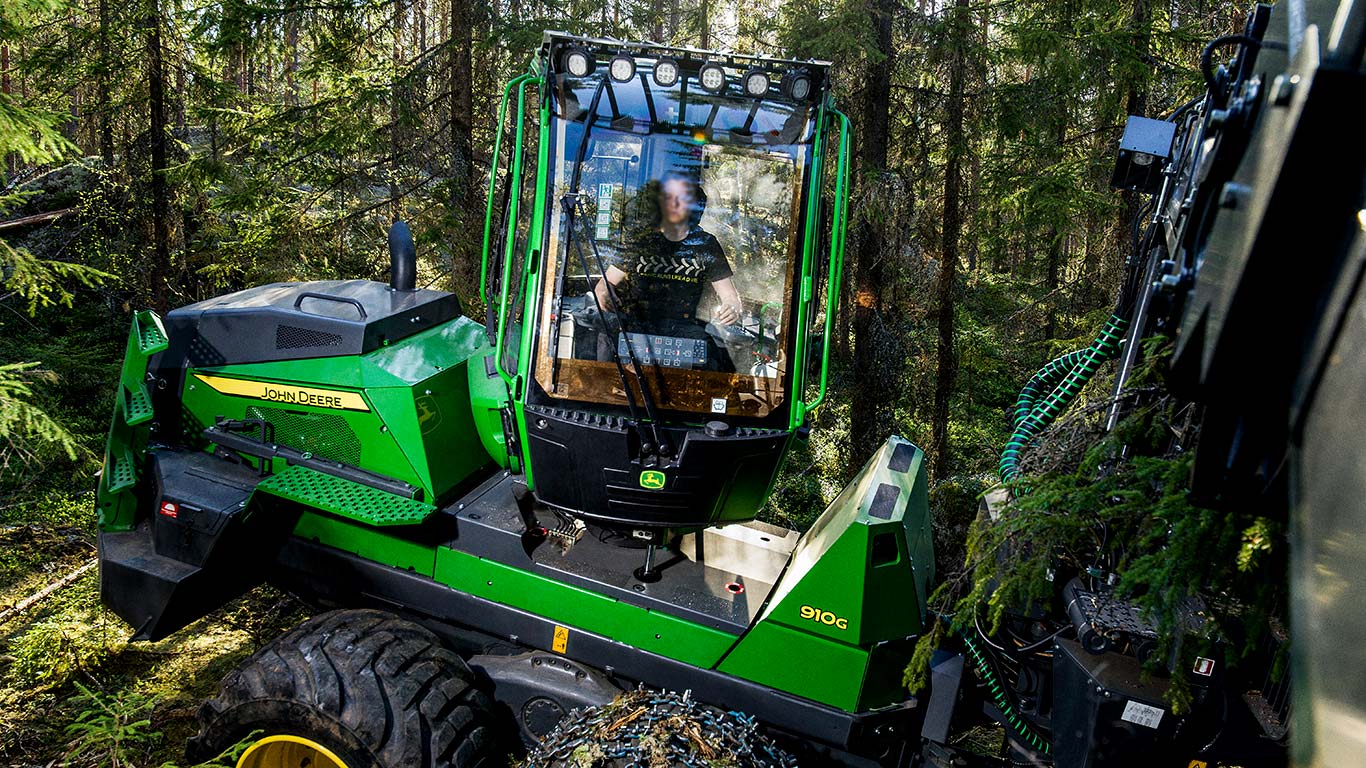 Kabina John Deere 910G