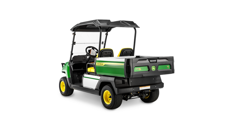 Zadní šikmý pohled na benzínový model John Deere Gator GS s nákladním prostorem, dvojitými sedadly a ochrannou střechou.