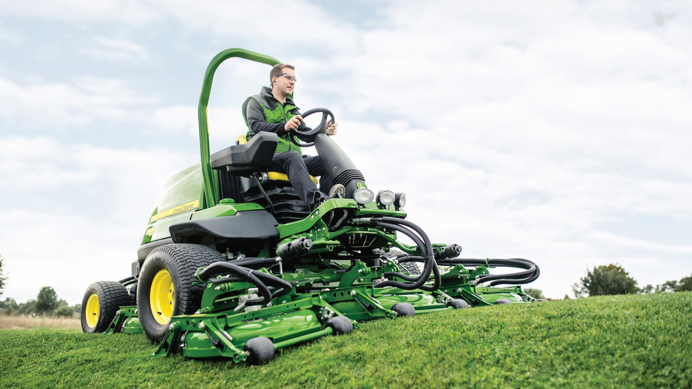 9009A, pole, golfové hřiště, samojízdné sekačky na rafy, odpaliště a okraje hřišť, Studio, válce, golf a sporty