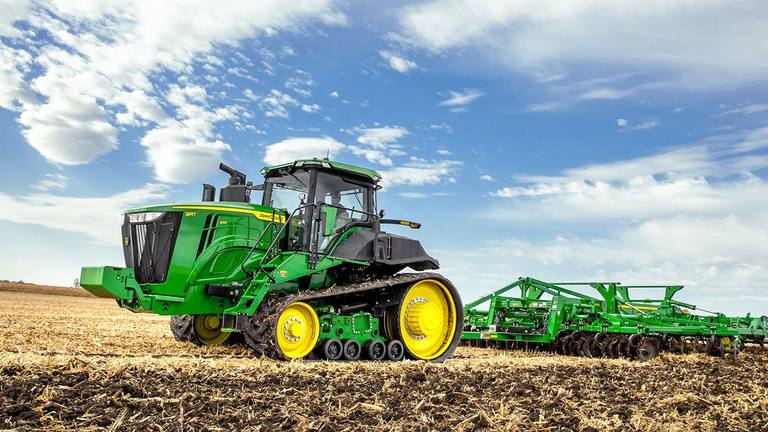 Traktor řady 9 l John Deere