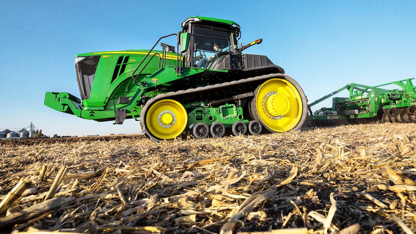 Traktor řady 9 l John Deere