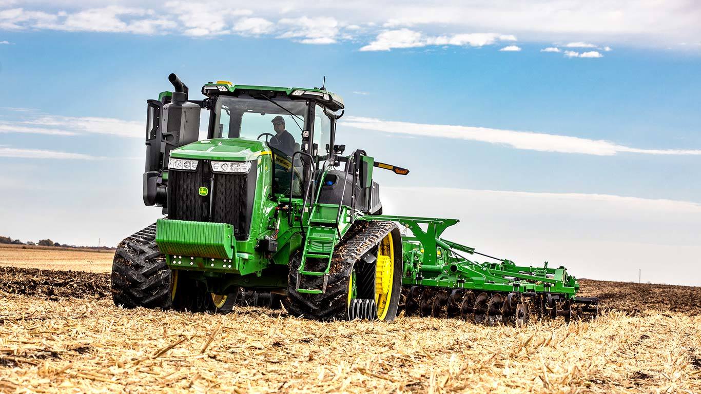 Traktor řady 9 l John Deere