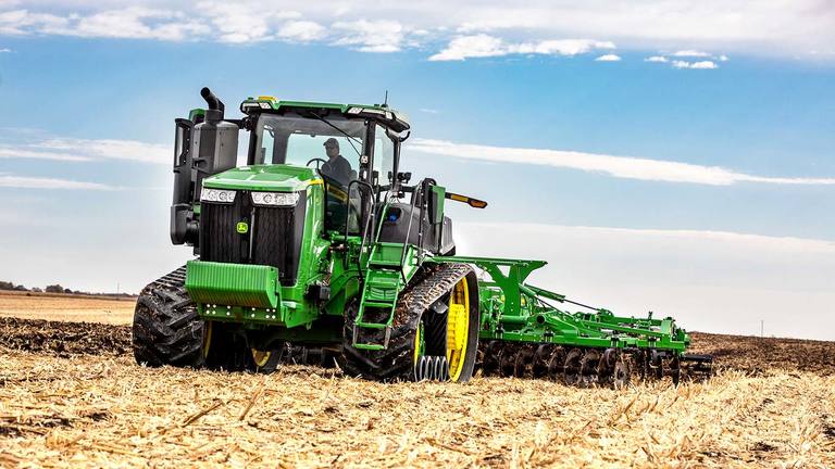 Traktor řady 9 l John Deere